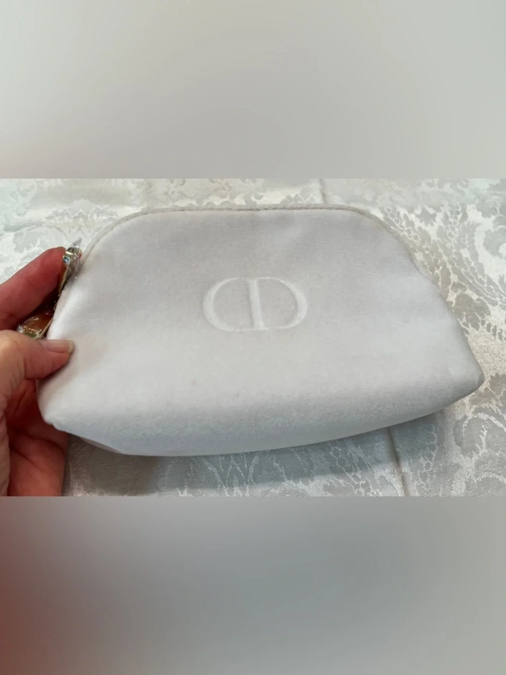 Dior Beauty Cosmetic Pouch in White Textured Fabric with Gold Hardware - Picture 4 of 6